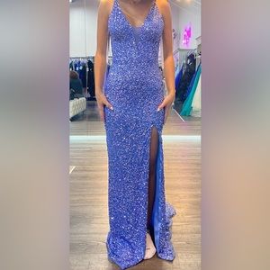 Selling my hoco court dress!